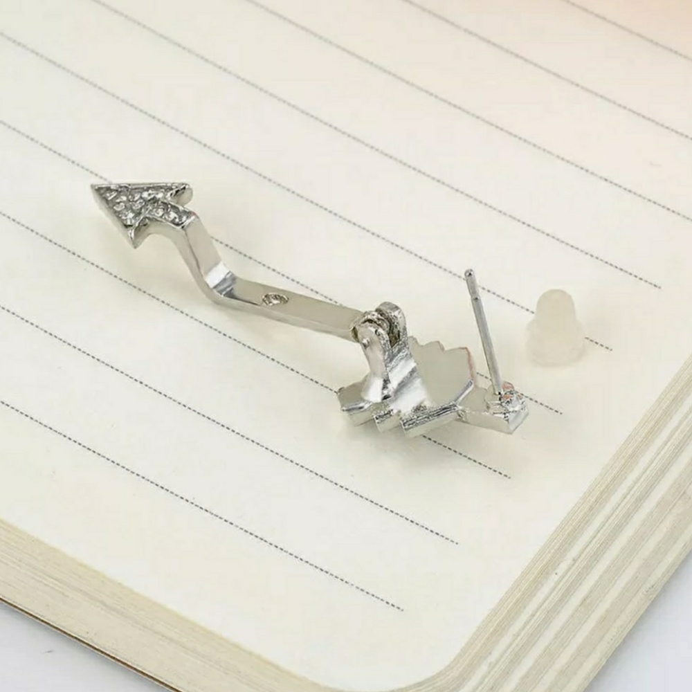 Crystal arrow earring - Picture 3 of 5